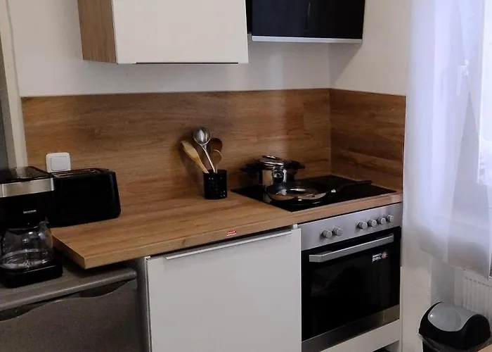 Appartement Einliegerwohnung In *